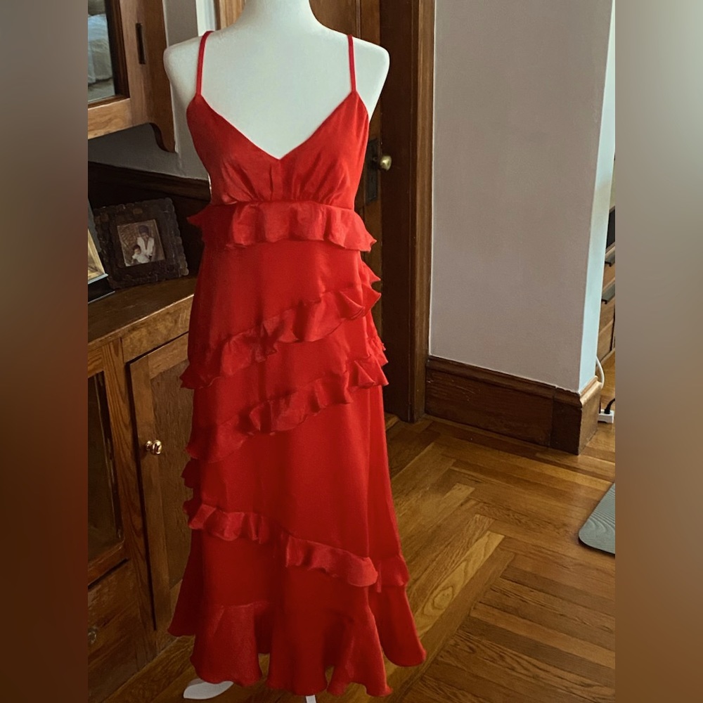 NWT - Red dress. Gorgeous dress. Standout at a wedding or dinner party! 😍🥰